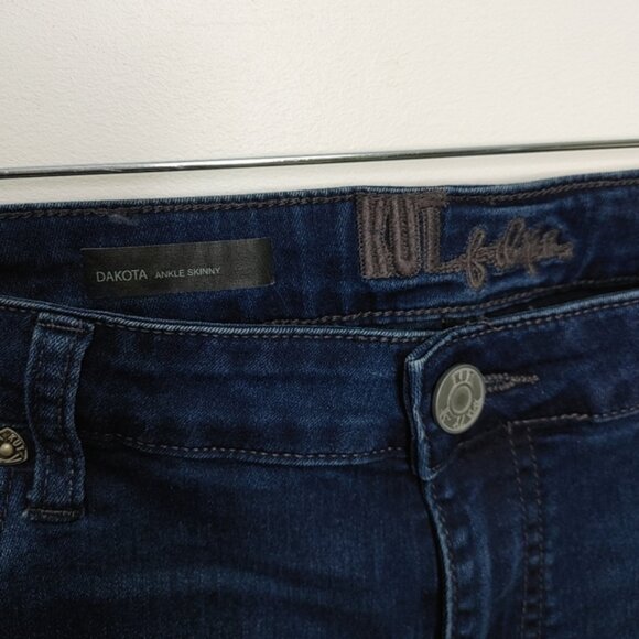 Kut from the Kloth Dakota ankle skinny jeans 14 - Picture 6 of 14